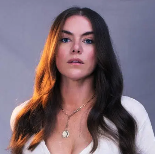 Kaniehtiio Horn